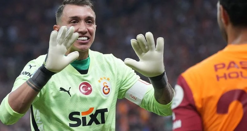 fernando-muslera-turkiyeye-geri-donuyor-OVnkBqNn.jpg