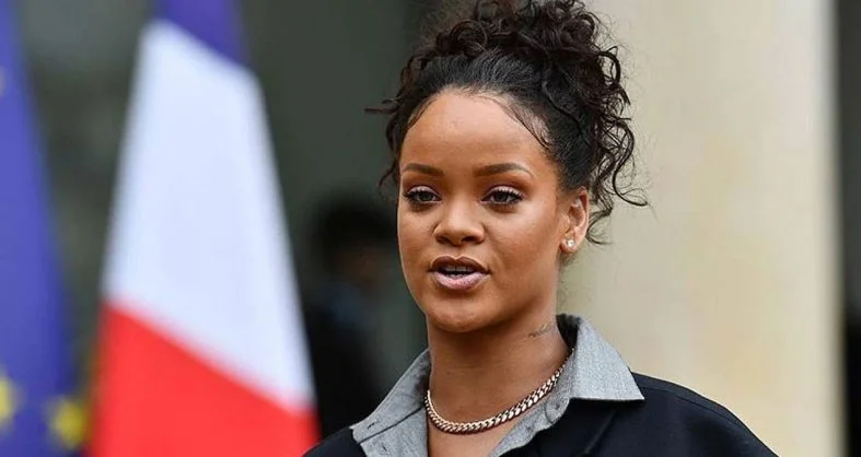 rihannanin-parfumleri-satistan-kaldirildi-kadinlari-bekleyen-risk-Mgq3LxQU.jpg