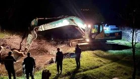 cardakli-deresinde-taskin-kontrol-altina-alindi-1Z6rztIW.jpg