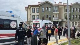 dairede-cikan-yanginda-3-kisi-dumandan-etkilendi-aebZxwZ9.jpg