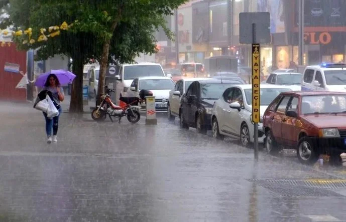 meteorolojiden-erzincan-ve-cevresi-icin-saganak-uyarisi-BKArgLH8.jpg