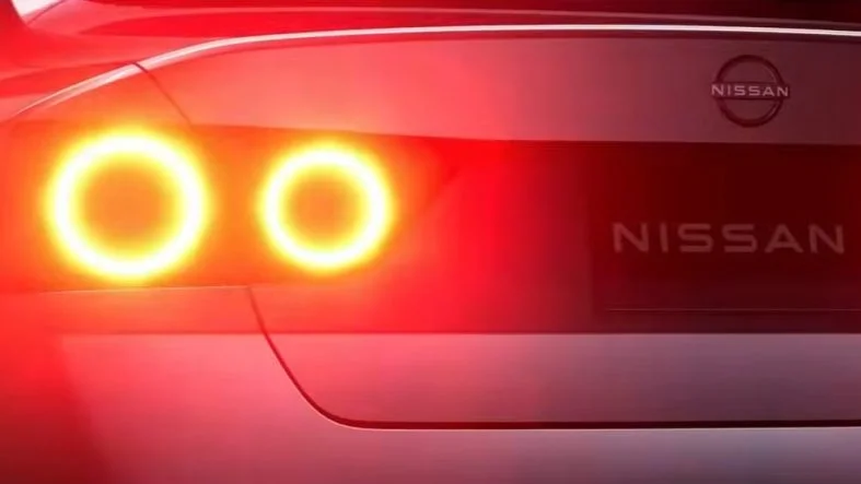 nissan-skyline-geri-donuyor-otomobil-severleri-heyecanlandiran-goruntu-l6JWJOe1.jpg