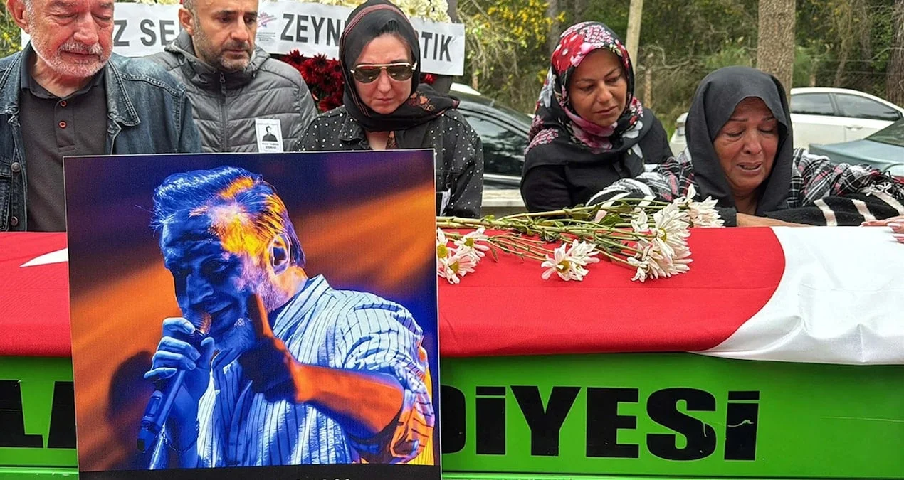 Rıza Tamer, son yolculuğuna gitarıyla uğurlandı