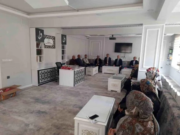 turkelide-hac-semineri-RG1jdnsw.jpg